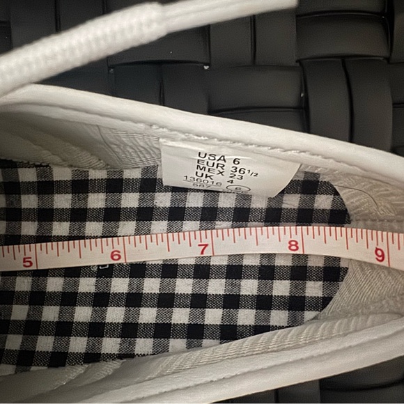 Classic Black and White Women's Oxfords Saddle shoes 6 - Picture 11 of 13